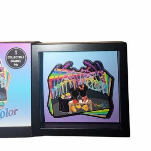 Disneyland World Of Color Figpin Glitter DCA WORLD Of Color Happiness Pin 70th